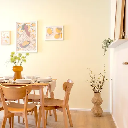 아파트 Bright 2br - 4th Floor, Balcony, Free Parking By Gravity *