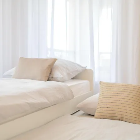 Bright 2br - 4th Floor, Balcony, Free Parking By Gravity Apartamento Praga