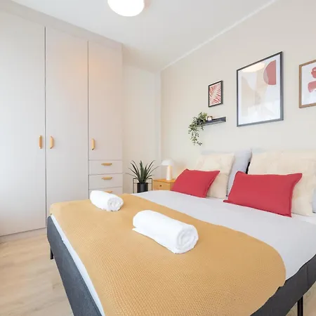 Apartmán Bright 2br - 4th Floor, Balcony, Free Parking By Gravity Praha