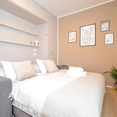 Apartmán Bright 2br - 4th Floor, Balcony, Free Parking By Gravity *